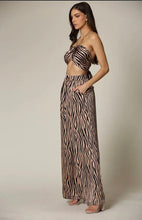 Load image into Gallery viewer, C'e La Ve SATIN TIGER PRINT PANT SET